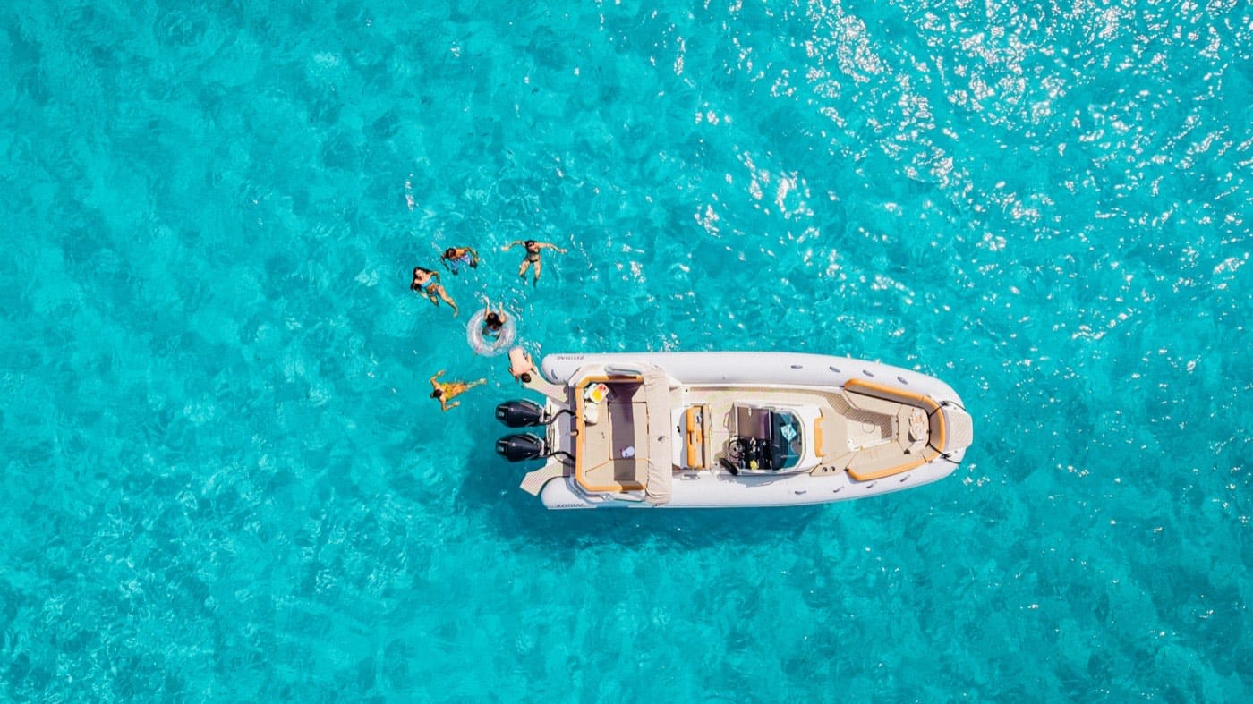 Baignade et mouillage en bateau près de Propriano